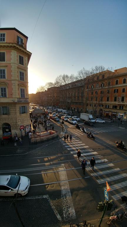 Luca'S Vatican Hospitality Rome Exterior photo